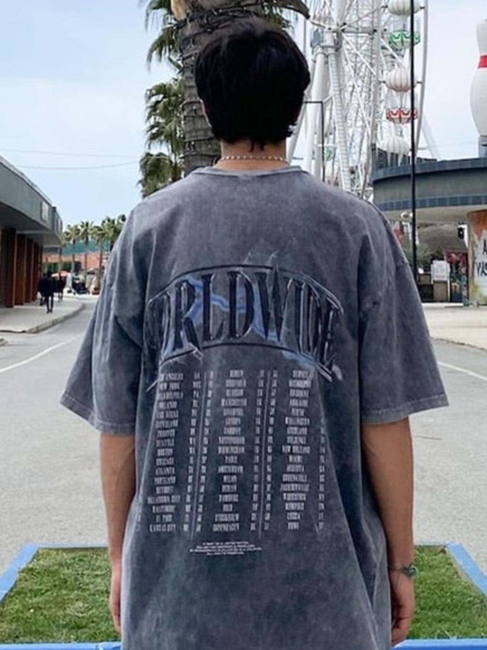 WorldWide Tour Sırt Baskılı Antrasit
Yıkamalı Shirt Size XL